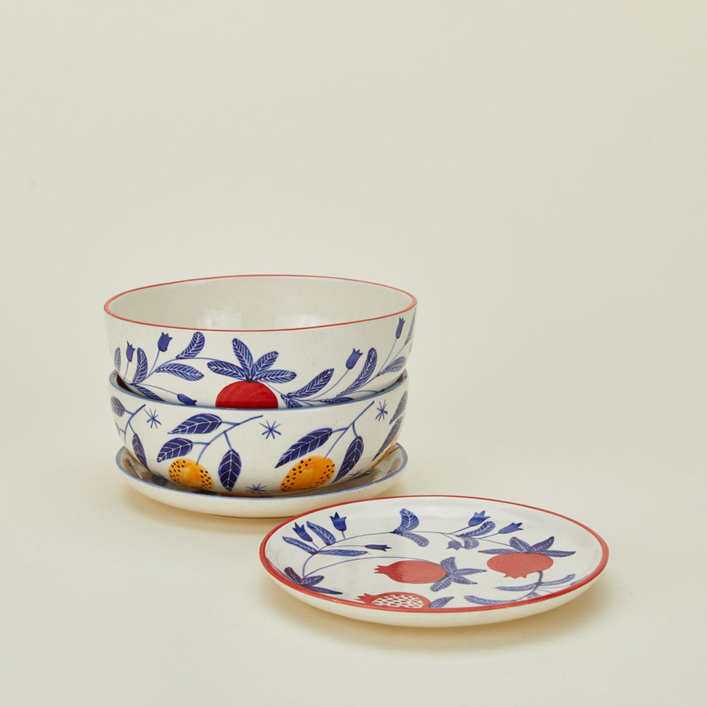 Casa Amarosa plate and bowl family
