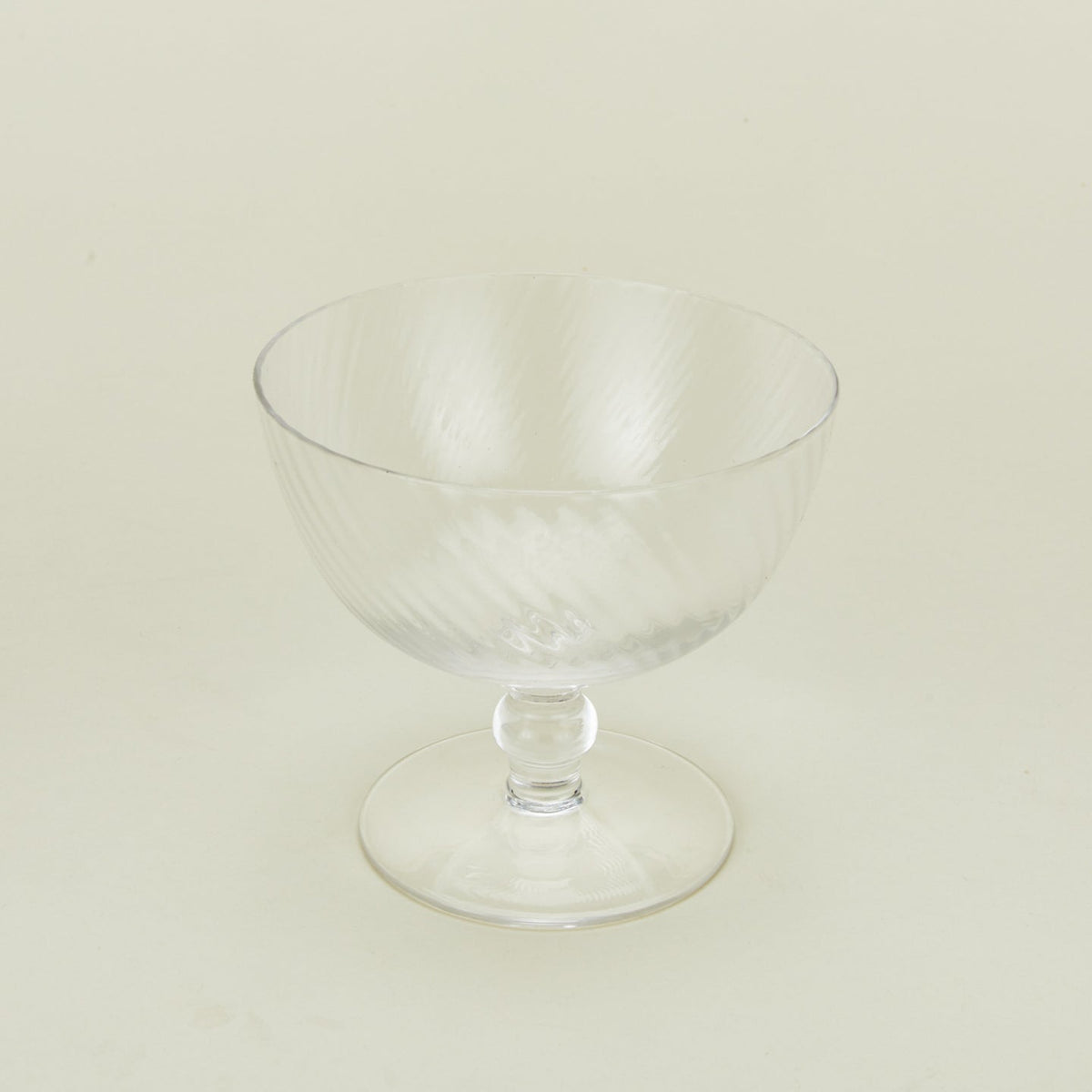 Detailed view of optic coupe in clear