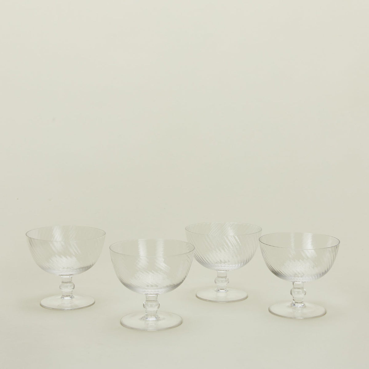 Optic coupe set of 4 in clear