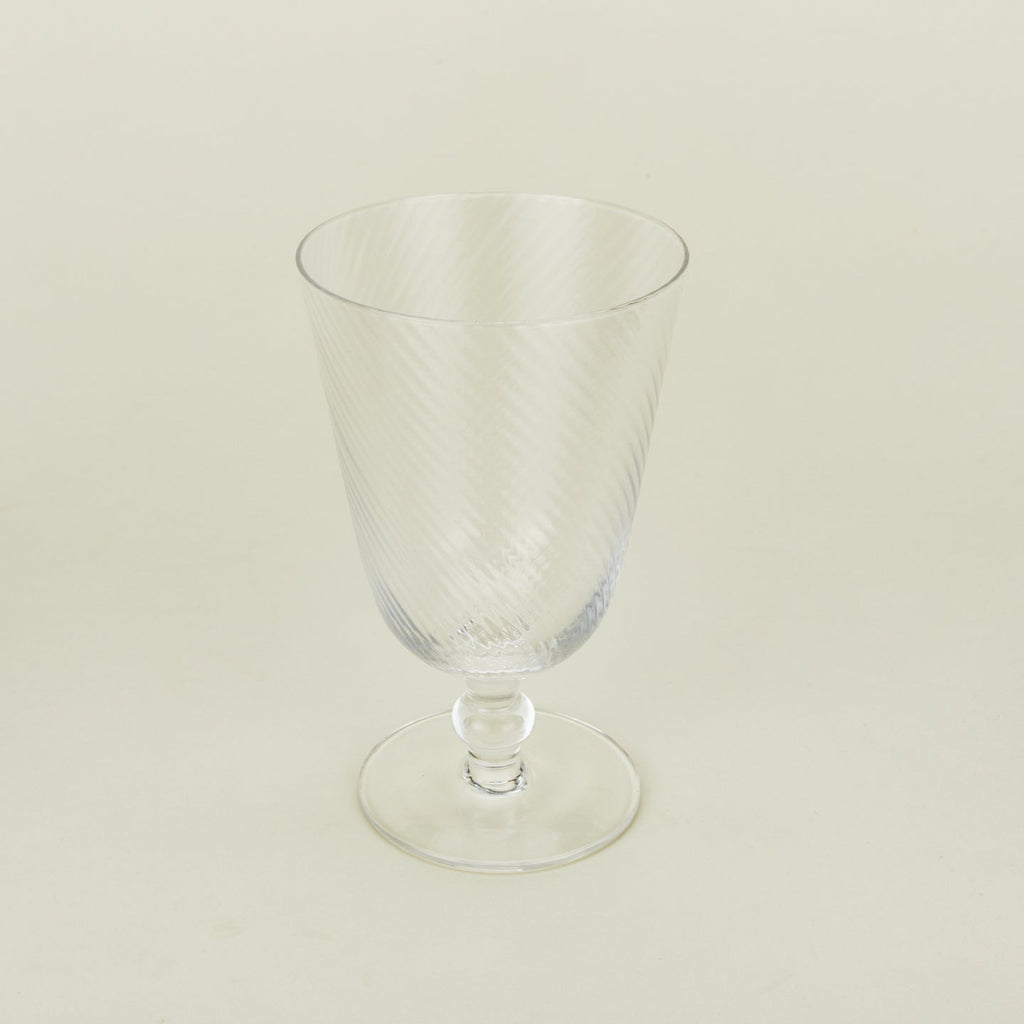 Detailed view of Optic goblet in clear